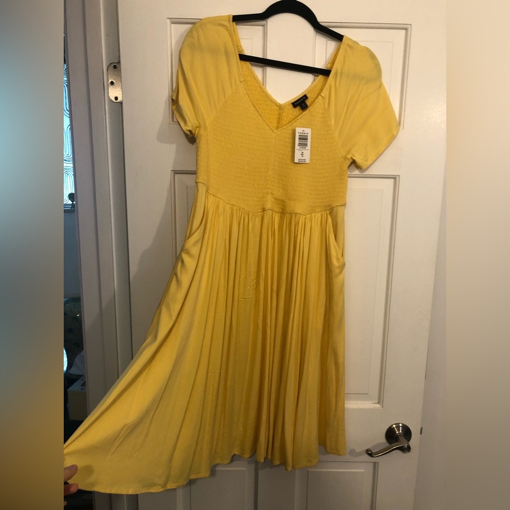 TORRID NWT SUNNY YELLOW RUCHED SUN DRESS SZ L